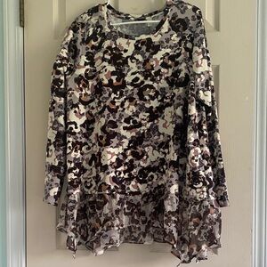 Elegant Women's Camouflage Tunic